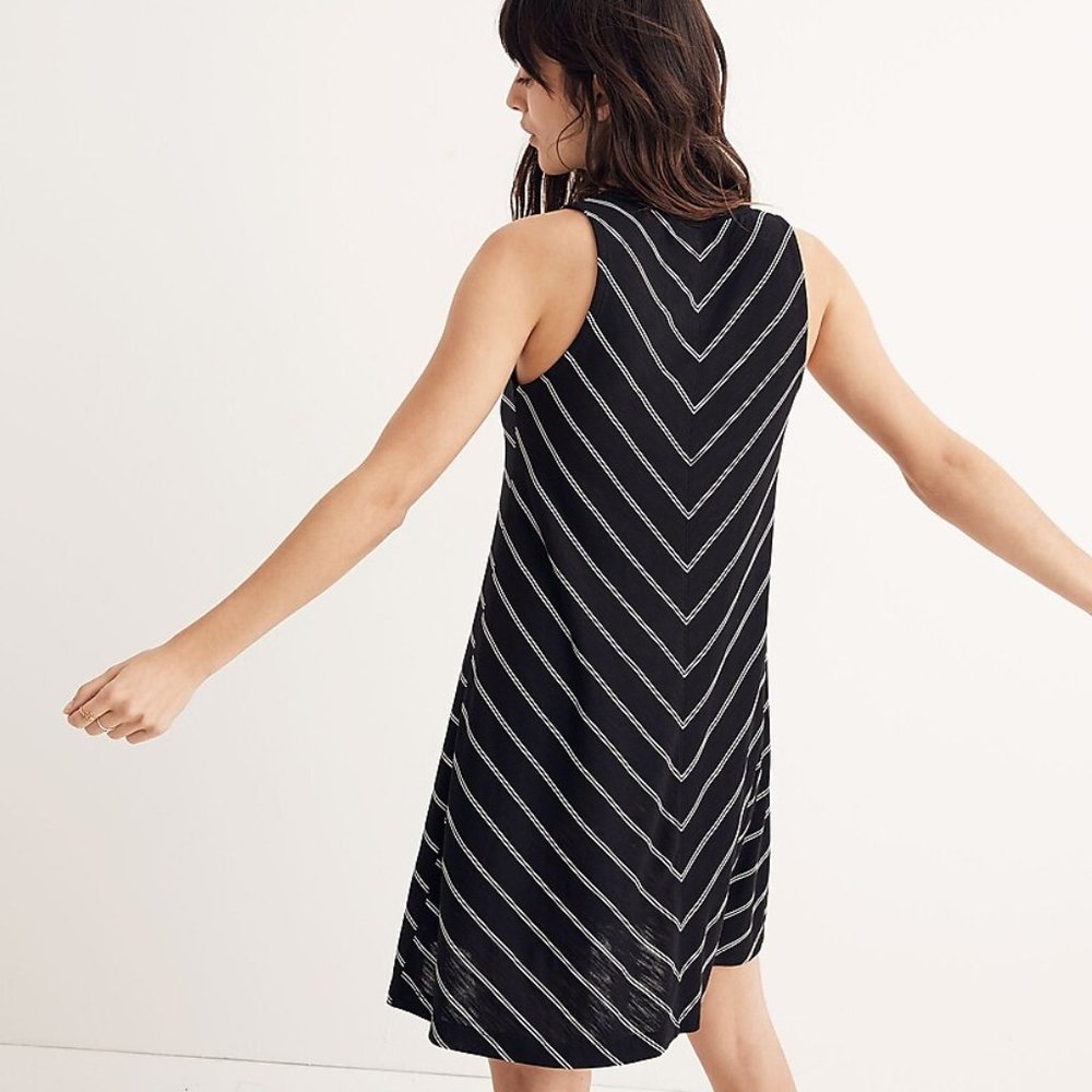 Highpoint Tank Dress in Hosta Stripe (Black and white) size small